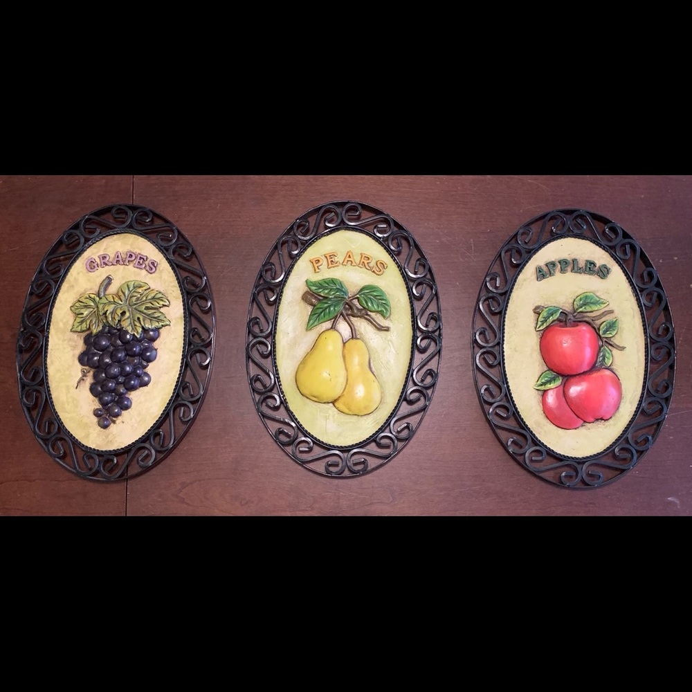 3 piece set of beautiful kitchen fruit decor